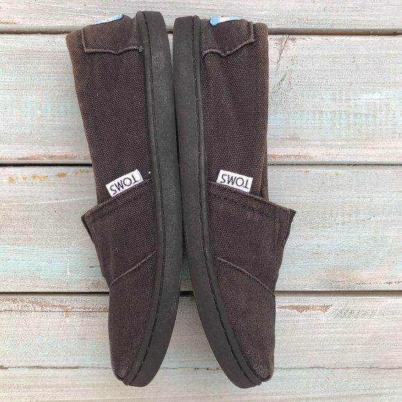Toms Black Canvas One for One Shoes - Picture 11 of 16